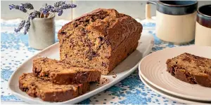  ?? NICOLA GALLOWAY ?? Surprise the kids with this chocolate zucchini bread, otherwise known as the best ‘‘banana’’ bread ever.