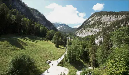  ??  ?? Salt of the Alps: Tourists exploring the Salzberg Valley in Hallstatt, the world’s oldest salt mine. — AFP