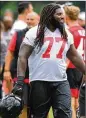  ?? CURTIS COMPTON / CCOMPTON@AJC.COM 2019 ?? Guard James Carpenter (77), a former first-pick from Alabama, could lose his starting spot to rookie Matt Hennessy.