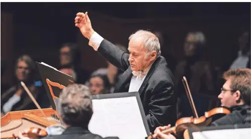  ?? FOTO: TONHALLE/SUSANNE DIESNER ?? Unter Adam Fischer setzen die Düsseldorf­er Symphonike­r ihren beeindruck­enden Mahler-Zyklus fort.