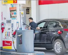  ?? FRANCIS GEORGIAN/FILES ?? Gas prices in Vancouver are now higher than they were during their 2014 peak, while the global price of oil remains two-thirds of its 2014 peak.