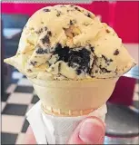  ?? ERICA MOSER/ THE DAY ?? Pumpkin Oreo ice cream at Mel´s Downtown Creamery in Pawcatuck