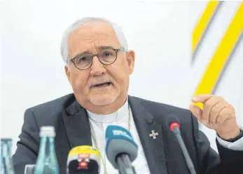 ?? FOTO: DPA ?? „Ich fürchte, dass die Zahl der Austritte steigt“, sagte der Bischof der Diözese Rottenburg-Stuttgart, Gebhard Fürst, bei der Vorstellun­g der Zahlen zu sexuellem Missbrauch.