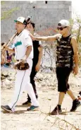  ??  ?? ‘Nacho’, un chavo banda al que el beisbol lo rescató de la calle.