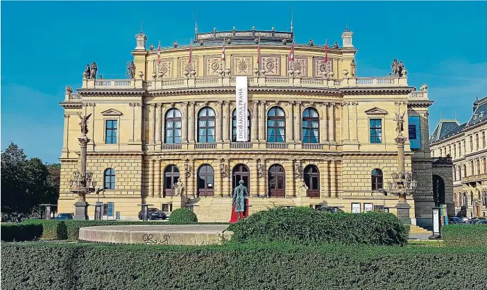  ?? FOTO ZDENĚK LUKEŠ ?? Poslední v Praze. Neorenesan­ční Zítkovo a Schulzovo Rudolfinum na Palachově náměstí s Dvořákovou síní je stále jedinou stavbou postavenou pro tento účel v metropoli. Slouží už téměř 140 let.