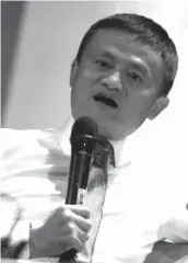  ??  ?? Chinese billionair­e and founder and executive chairman of Alibaba Group Jack Ma shares his experience with the students of De La Salle University (DLSU) in Taft Avenue Manila on Oct. 25, 2017. Ma was also conferred with a Degree of Doctor of Science in...