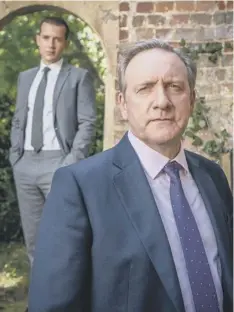  ??  ?? 0 Neil Dudgeon as DCI John Barnaby, right, with Nick Hendrix as DS Jamie Winter in Midsomer Murders