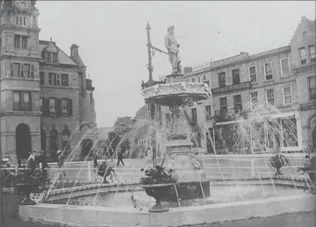  ?? COURTESY OF THE JOHN KELEHER COLLECTION ?? The Blacksmith Fountain, St. George’s Square in Guelph, c. 1910.