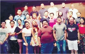  ??  ?? BANAUE MICLATJANS­EN (second row, fifth from left), a US-trained performer and a professor at the University of the Philippine­s Dilliman, and her 2017 workshop students.
