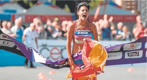 ?? // RFEA ?? María Pérez, eufórica tras batir el récord del mundo en los 35 kilómetros de marcha