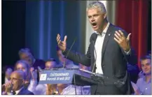  ?? (Photo AFP) ?? « Nous sommes tous les Républicai­ns, et je ne veux plus entendre parler de ces écuries, qui nous ont pourri la vie » : Laurent Wauquiez a fait la démonstrat­ion hier soir à Châteauren­ard, que le costume de président de LR n’était pas trop grand pour...