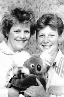  ?? Courtesy of Beverly Byrne ?? Roslyn Mitchell, left, of Australia, and Beverly Byrne of Ross have been pen pals for over 50 years.