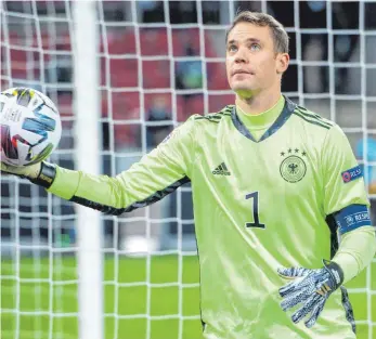  ?? FOTO: ELMAR KREMSER/IMAGO IMAGES ?? Elf Jahre nach dem Debüt wird Manuel Neuer gegen die Ukraine zum 95. Mal im DFB-Tor stehen.