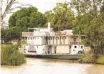  ??  ?? Visitors to Wentworth can explore Australia’s largest river system on an old-fashioned paddleboat.
