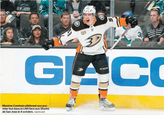  ?? PHOTO AFP ?? Maxime Comtois célébrant son premier but dans la LNH face aux Sharks de San Jose le 4 octobre.