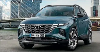  ??  ?? The new grille is a standout feature of the fourth-generation Tucson.