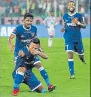  ?? ISL ?? ▪ Jeje Lalpekhlua (foreground) scored in both halves.