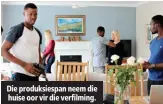  ??  ?? Die produksies­pan neem die huise oor vir die verfilming.