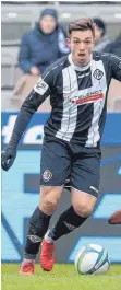  ?? FOTO: IMAGO ?? Luca Schnellbac­her spielt seit dieser Saison für den VfR Aalen in der Dritten Liga.