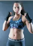  ?? /CORTESÍA ?? Alejandra ‘Azul’ Lara, peleadora de MMA.