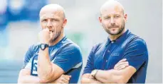  ?? FOTO: DPA ?? Alfred Schreuder (links) musste in Hoffenheim überrasche­nd gehen, Alexander Rosen steht künftig an der Spitze eines sechsköpfi­gen Trainertea­ms.