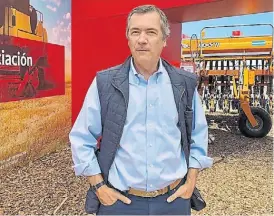  ??  ?? Presencia. Enrique Cristofani, presidente del Santander Río, en la expo.