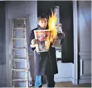  ?? ?? Incendiary: designer Storm Thorgerson goes up in flames in 1982