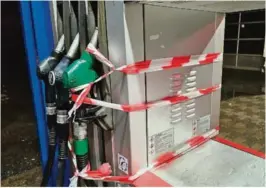 ?? FOTO: FRANK JOHANNESSE­N ?? STENGT FYLLING: Diesel er mulig å fylle, men bensinpump­ene er stengt.