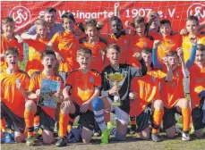  ?? FOTO: PRIVAT ?? So freuen sich junge Fußballer über die Qualifikat­ion zum Cordial Cup in Kitzbühel: 2017 gewann die SV Böblingen in Weingarten das U13-Turnier.
