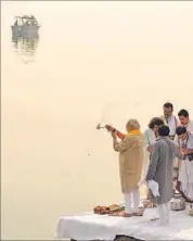  ?? ASHOK DUTTA/HT PHOTO ?? PM Modi performing the Ganga aarti at Assi ghat in Varanasi on Saturday.