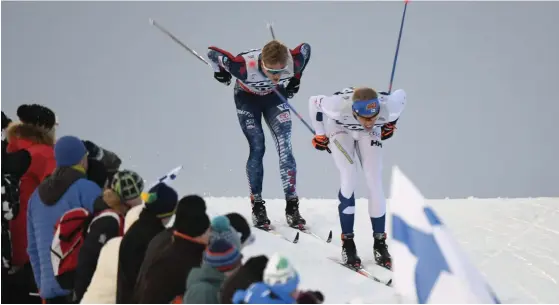  ?? FOTO: LEHTIKUVA/MARTTI KAINULAINE­N ?? Iivo Niskanen möter de största förväntnin­garna inför världscups­tarten i Ruka.