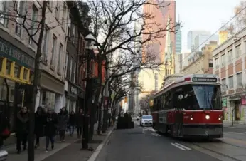  ?? RENE JOHNSTON/TORONTO STAR ?? The TTC has added vehicles to King St. to cope with demand on what was already the city’s busiest surface route.