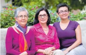  ?? ALEJANDRO GAMBOA ?? Trilce Altamirano, Margarita Solís y Amanda Solís forman parte de la Asociación de Personas con Epilepsia. Trilce y Amanda tienen la enfermedad; Margarita es cuidadora.