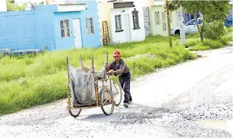  ?? /ANTONIO MELÉNDEZ ?? Se continuará con el combate a la pobreza en Coahuila