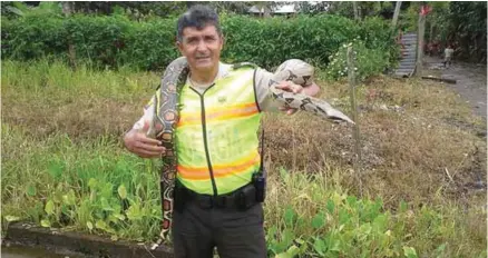  ??  ?? RECUERDO. El uniformado era conocido en Ibarra, lugar de su residencia, por la efectiva labor que llevaba al frente como Policía Nacional.