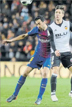  ?? FOTO: PEP MORATA ?? Busquets mantiene una regularida­d espectacul­ar en el Barça