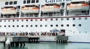  ?? CAMMY CLARK Miami Herald file, 2013 ?? The Florida Legislatur­e will take up bills that would essentiall­y cancel out a vote on restrictin­g cruise ships by size and capacity in Key West.