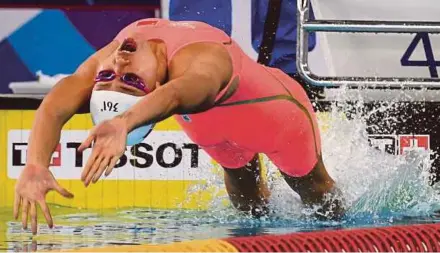  ?? AFP PIC ?? China’s Liu Xiang wins gold in the 50m backstroke event of the Asian Games yesterday.