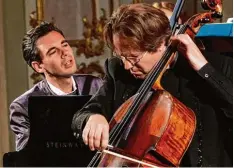  ?? Foto: Wolfgang Diekamp ?? Einen erfrischen­den Umgang mit den großen Meistern zeigten Pianist Martin Stadt  feld und Cellist Jan Vogler.