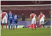  ??  ?? Subasic a résisté contre l’OL, mais Monaco a craqué.(Photo S.B.)