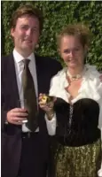  ?? FOTO: HANNE JUUL/BILLED-BLADET ?? Caroline Zobel og eksmanden, Michael Agerled, har tre børn sammen. Hun er den af Peters Zobels børn, der har vaeret mindst eksponeret i offentligh­eden.