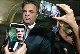  ?? Pedro Ladeira/Folhapress ?? O senador e presidente nacional do PSDB, Aécio Neves (MG), alvo de inquérito sobre Furnas