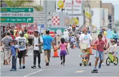  ??  ?? COMMUNITY: A section of Voortrekke­r Road in Bellville was transforme­d in November 2016 with the celebratio­n of Open Streets Day.