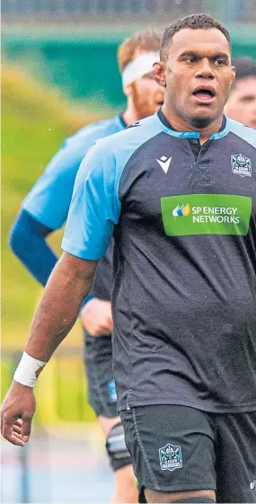  ?? Pictures: SNS. ?? Above: Leone Nakarawa trains at Scotstoun Stadium ahead of Warriors’ clash with Zebre tonight. Right: Warriors head coach Dave Rennie with Rob Harley.