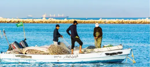  ?? Shuttersto­ck ?? Over 2,000 Saudi fishermen are today able to practice the job while exporting to more than 35 countries around the world.