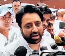  ?? ANI ?? Okhla MLA Amanatulla­h Khan speaking to the media on his way to the ED o ice on Thursday.