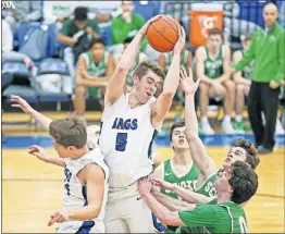  ?? [BARBARA J. PERENIC/DISPATCH] ?? Isaiah Speelman (5) and his Hilliard Bradley teammates are known for their tenacious defense.