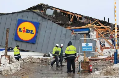  ??  ?? Wreck: Lidl’s store in Fortunesto­wn, west Dublin, was wrecked and then allegedly looted