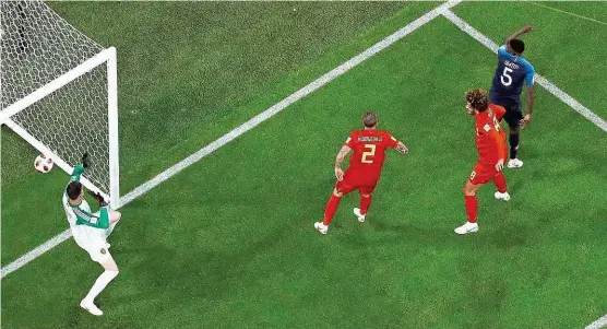  ??  ?? 2018: Samuel Umtiti erzielte per Kopf im Semifinale das goldene Tor zum Sieg gegen Belgien – 1: 0, Frankreich im Finale der WM in Russland.