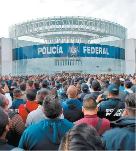  ?? JUAN CARLOS BAUTISTA ?? Manifestac­ión en el Centro de Mando.